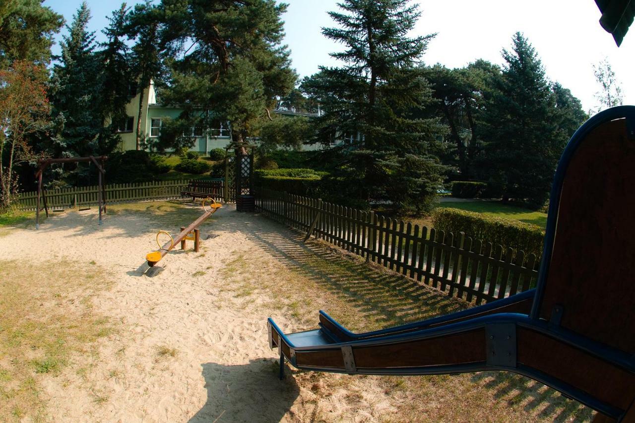 Lesny Osrodek Szkoleniowy W Puszczykowie Puszczykowo Exterior photo